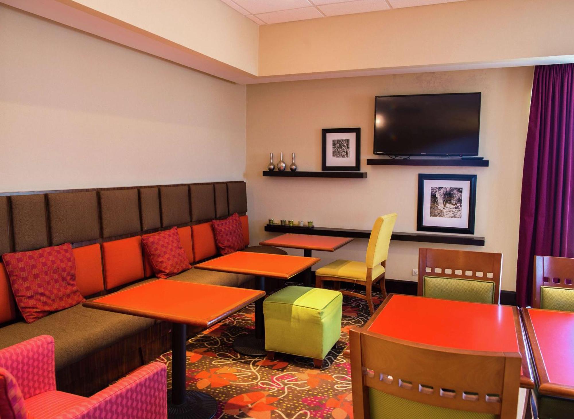 Hampton Inn Torreon Airport-Galerias Exterior photo